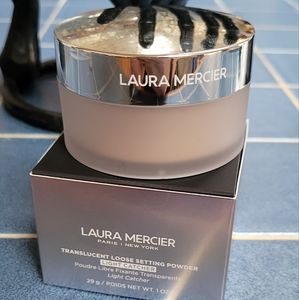 BNIB Laura Mercier light catcher